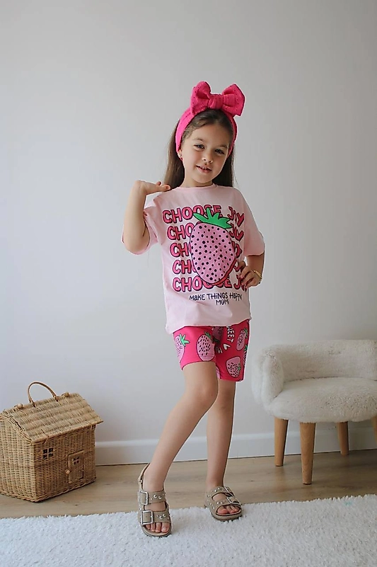 Çilekli Şortlu takım