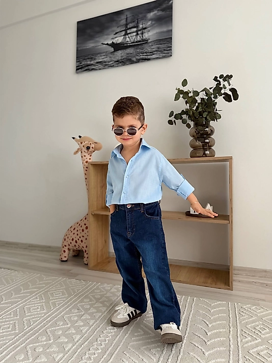 Mavi Keten Gömlekli Kot Pantolonlu Takım