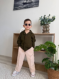 Haki Gömlek Krem Pantolon Takım