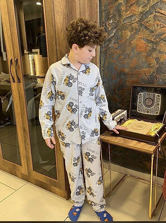 Traktör desenli pijama takımı