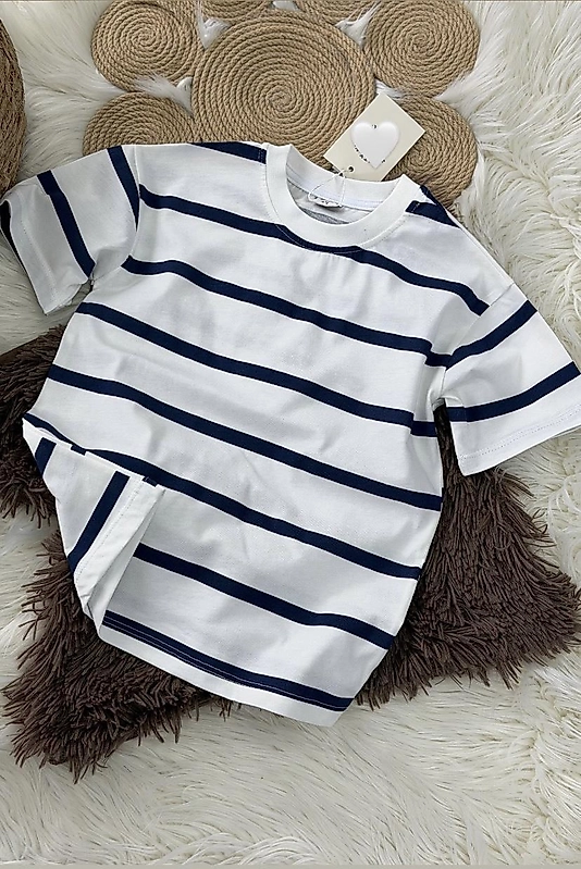 Lacivert çizgili tshirt
